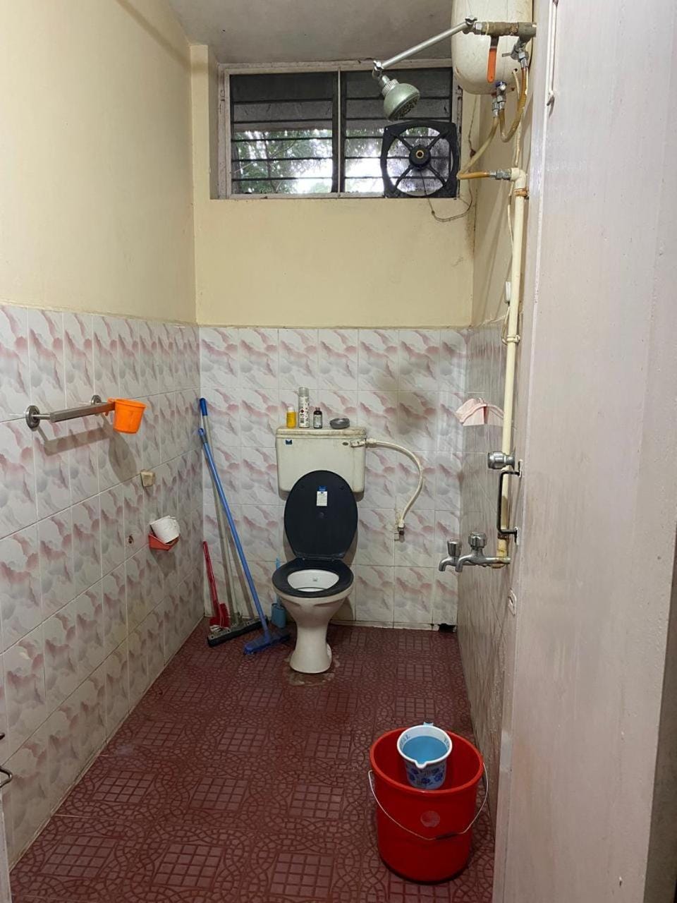 Bright & Breezy 2-Bedroom Centrally Located Home Apartment in Maharashtra