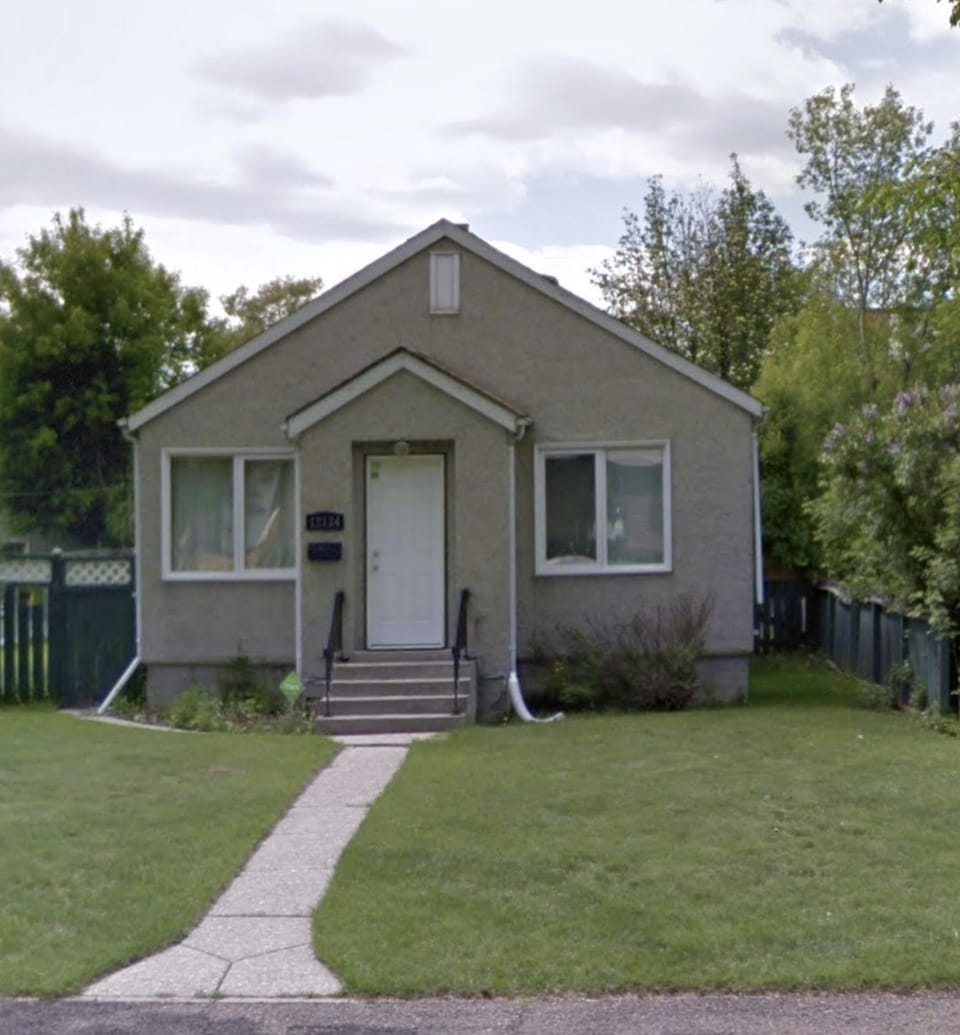Eastwood Excellence House in Edmonton