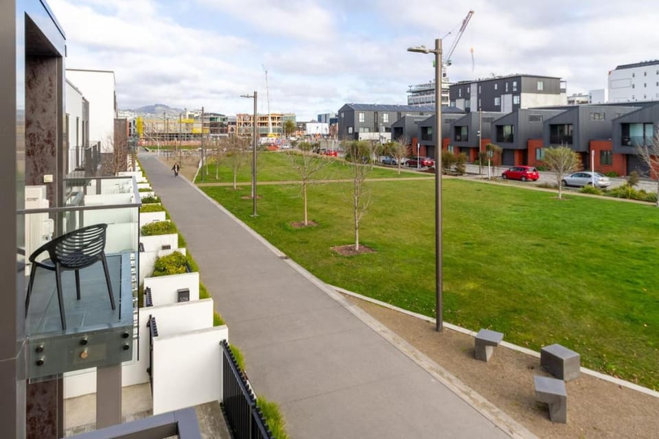 Luxe Central City 2 bedrooms plus Carpark Apartment in Christchurch