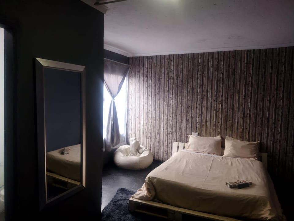 Dobsonville Motel Motel in Gauteng