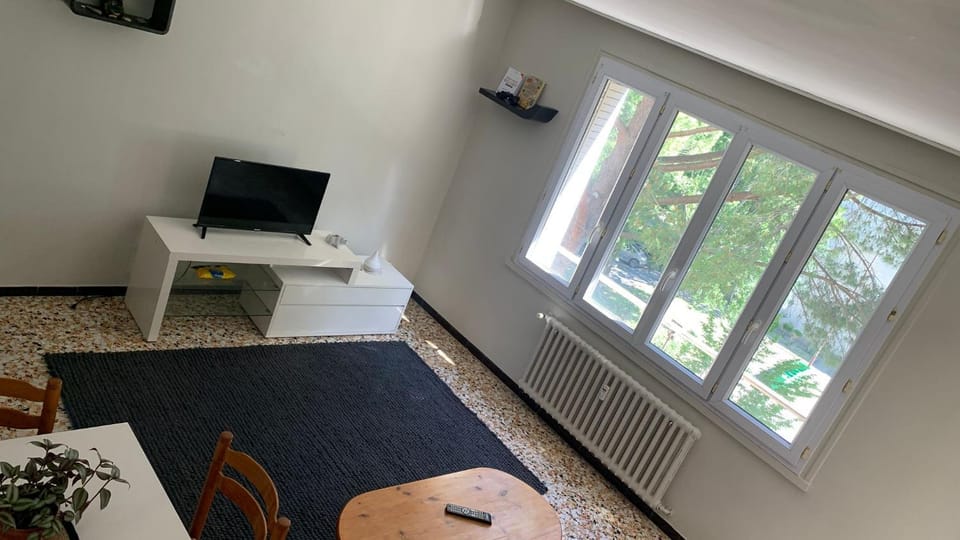 Joli T3 proche centre Avignon Apartment in Avignon