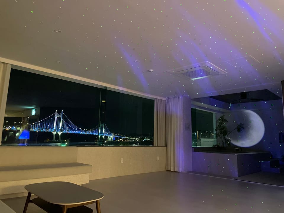 광안사계스테이 GwanganSagyeStay Hostel in Busan
