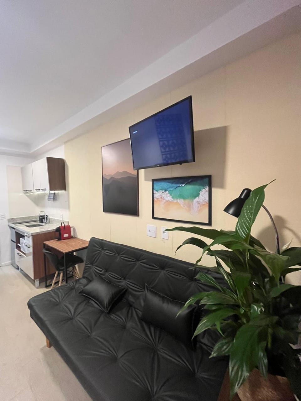 Communal lounge/ TV room, TV and multimedia, Kitchen or kitchenette, Living room, Seating area, Evening entertainment, minibar
