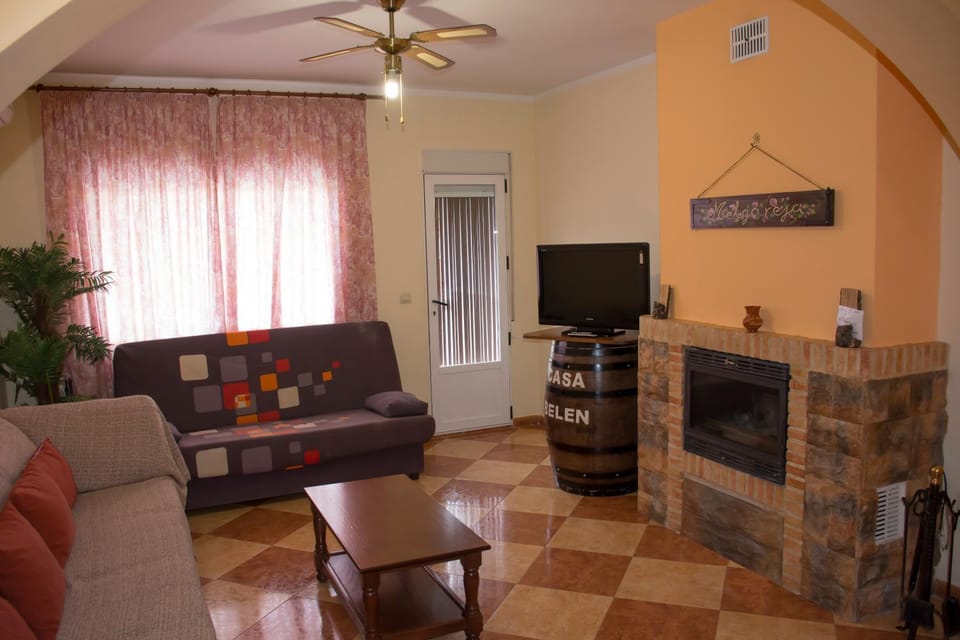 TV and multimedia, Living room, Seating area