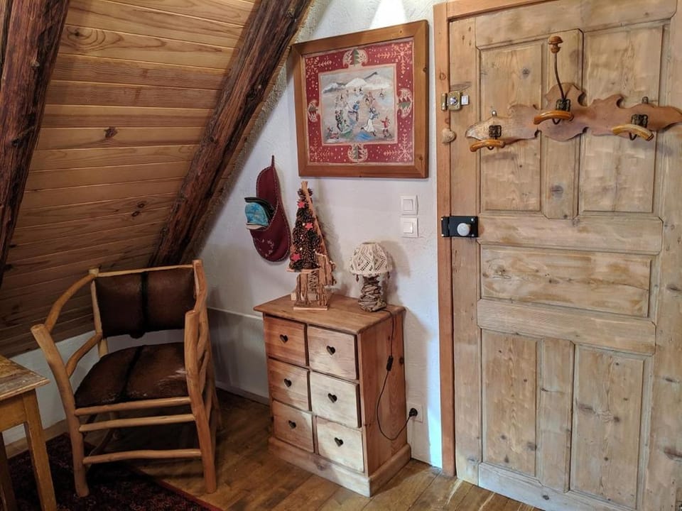 Gite Du Bois De L'ours Bed and Breakfast in Provence-Alpes-Côte d'Azur