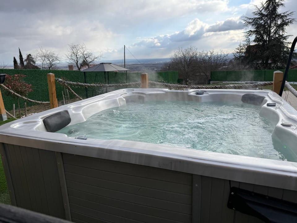 Day, Natural landscape, Hot Tub
