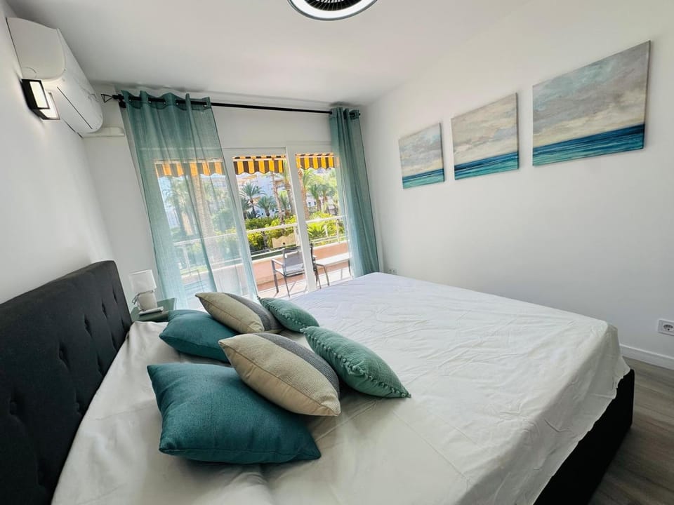 El Palmeral Vistas, Sea view, pool seasonal 15 june-15 sept Apartment in Torrevieja