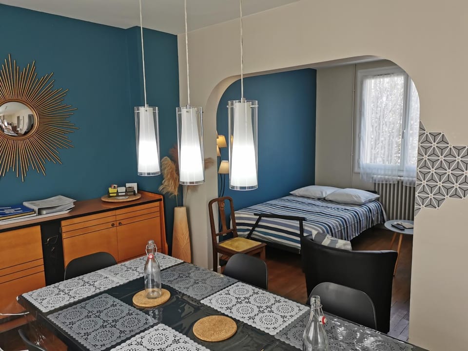 Communal lounge/ TV room, Bed, Living room, Dining area