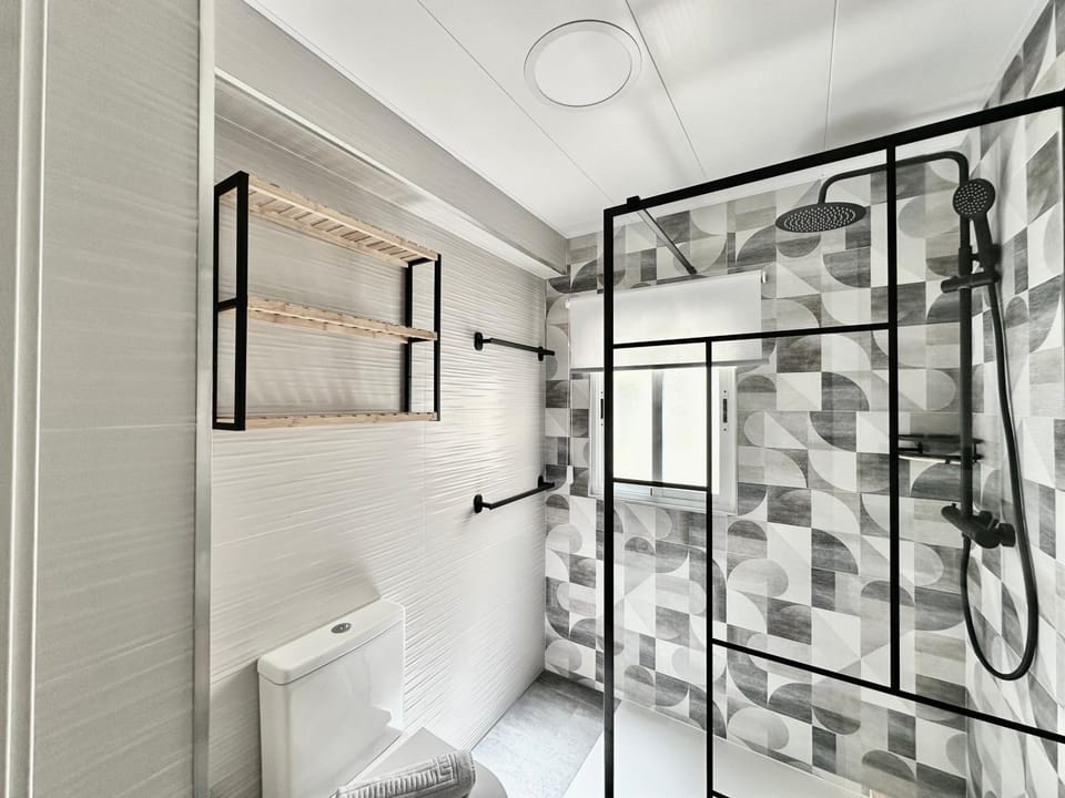 Shower, Toilet, Bathroom
