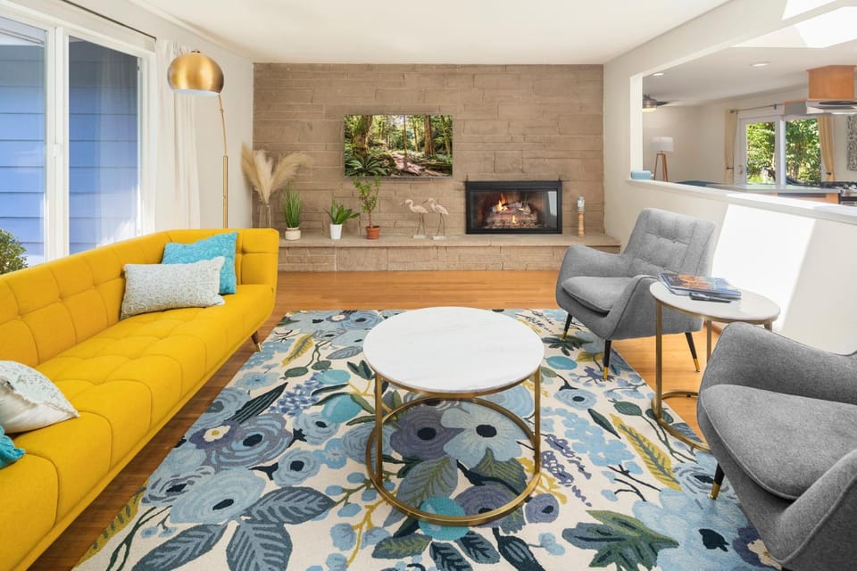 TV and multimedia, Living room, Seating area