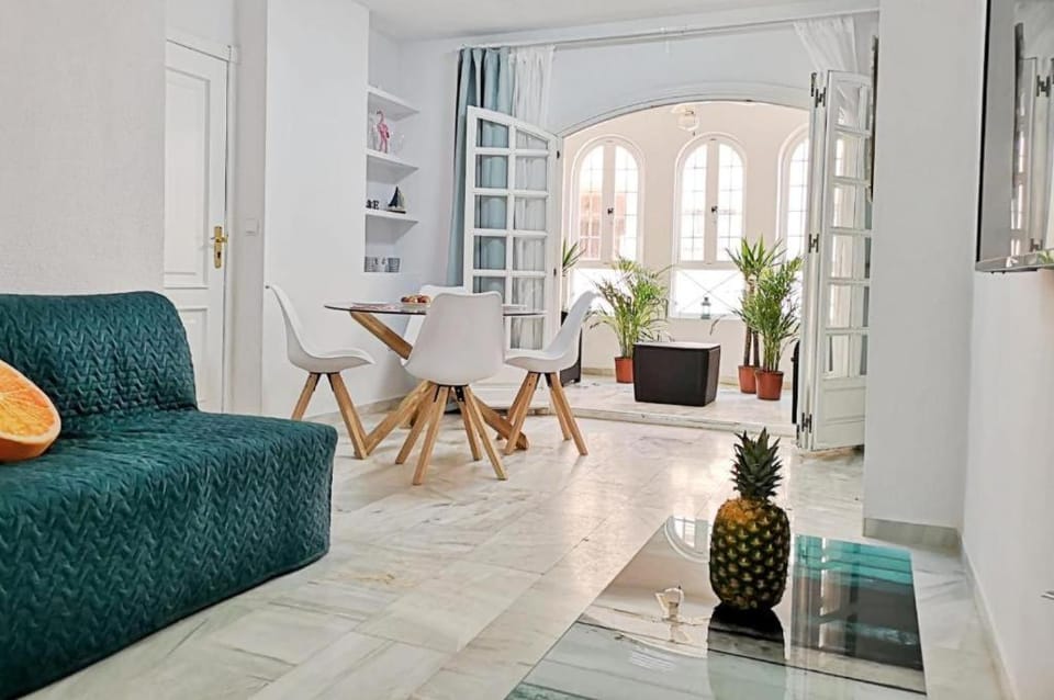Princessa, sea view, pool, wifi Apartment in Torrevieja