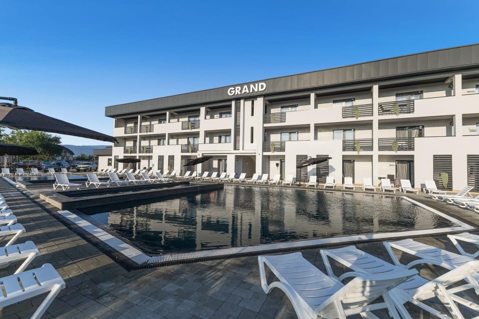 GRAND Hotel NEW 2025 Hotel in Romania