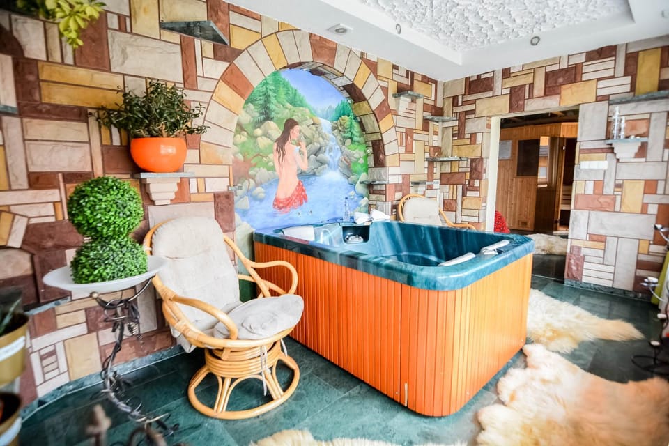 Hot Tub