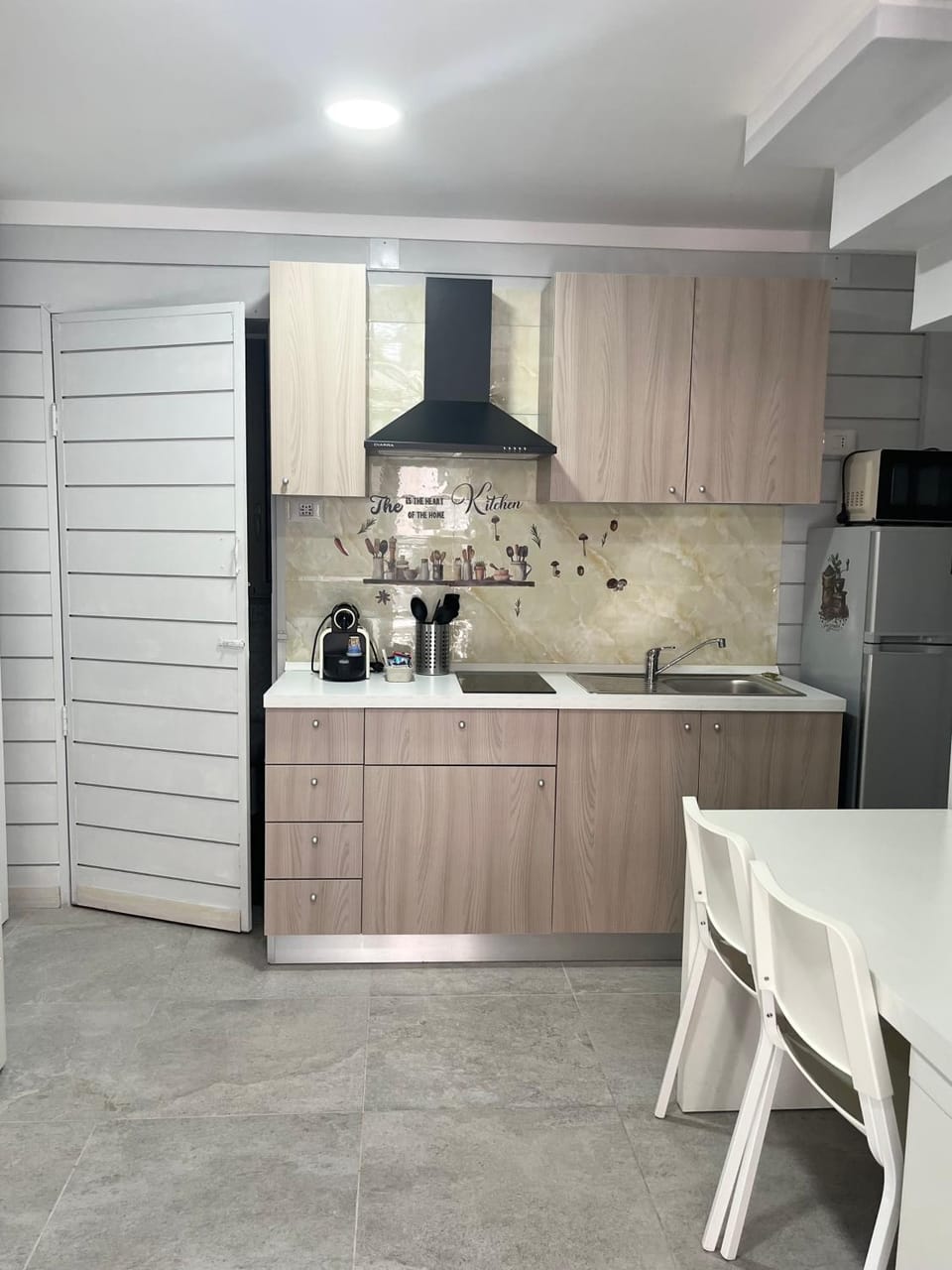 Kitchen or kitchenette, stove