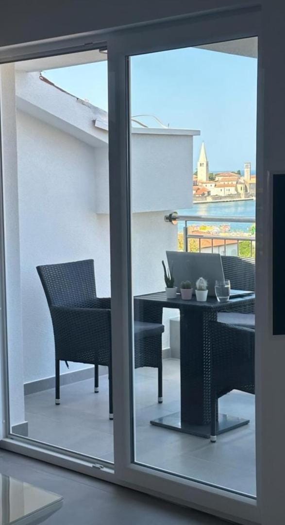 View (from property/room), Balcony/Terrace