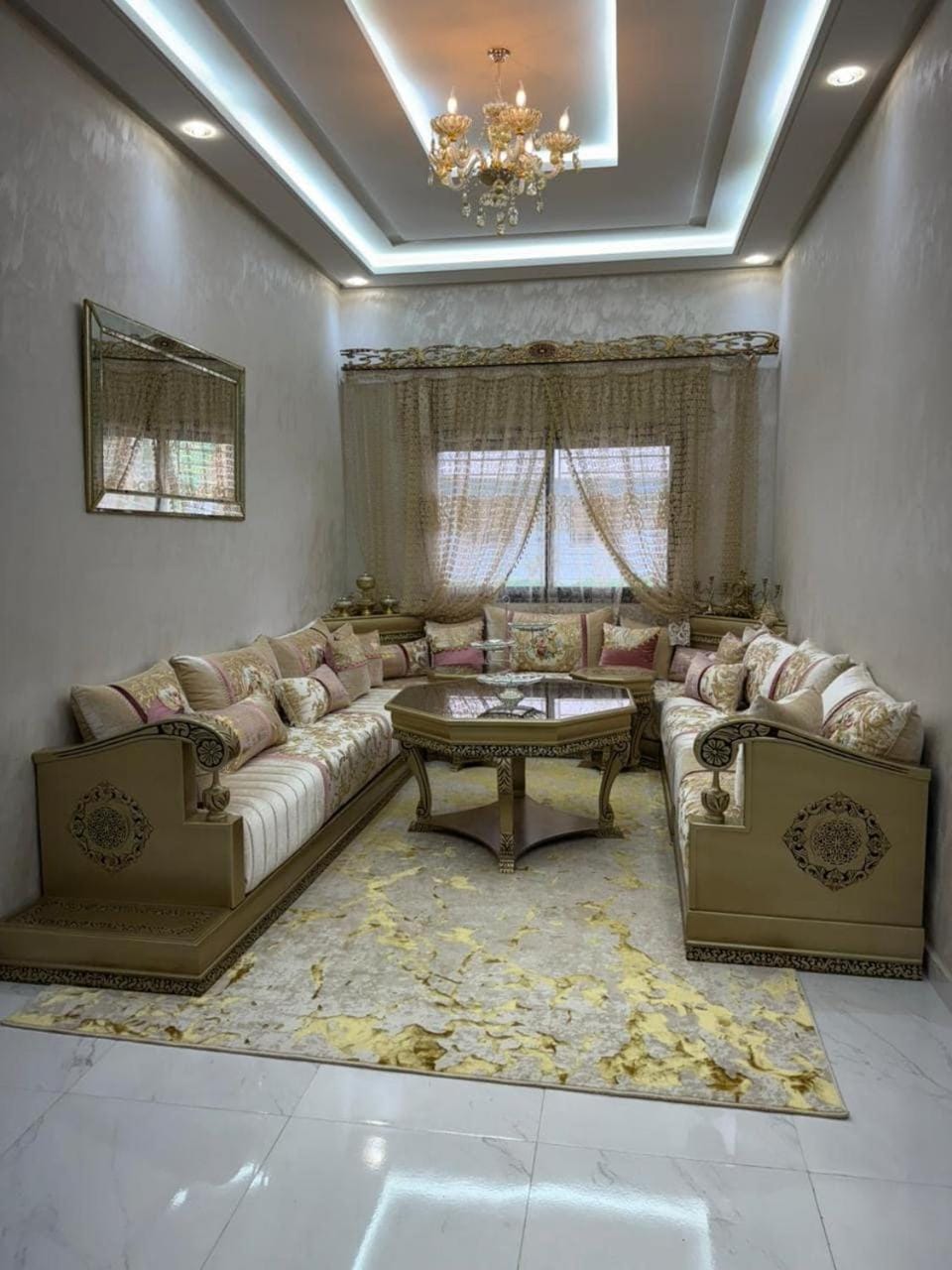 Living room, Seating area