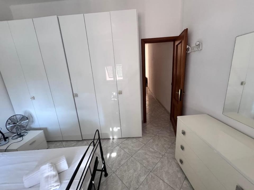 Apartment in the historic center Orange HOME Apartment in Levanto
