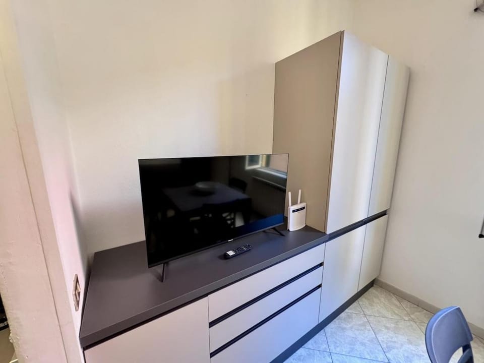 Apartment in the historic center Orange HOME Apartment in Levanto