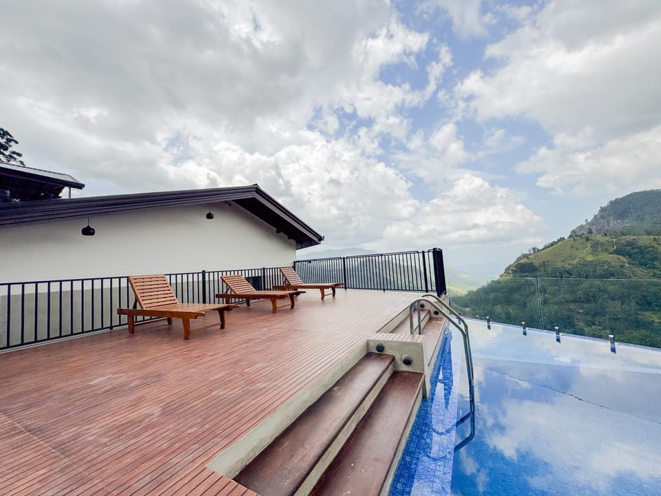 Pool view, Swimming pool, Swimming pool