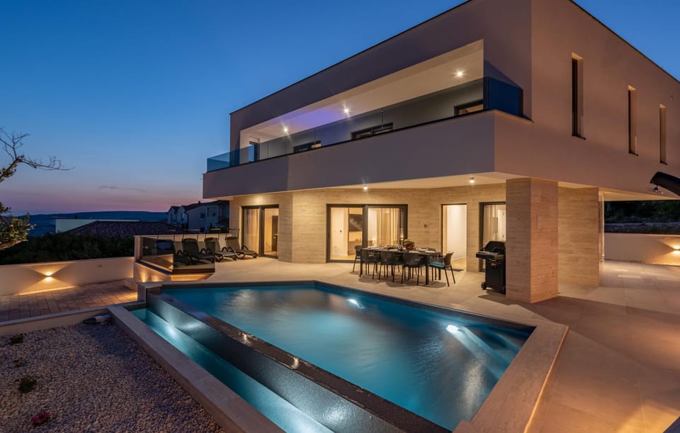 Villa "Princessa" Maslenica Privat Pool & Jacuzzi Villa in Zadar County