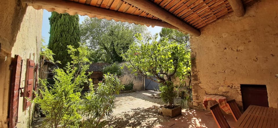 Maison de famille traditionnelle provençale House in Gordes