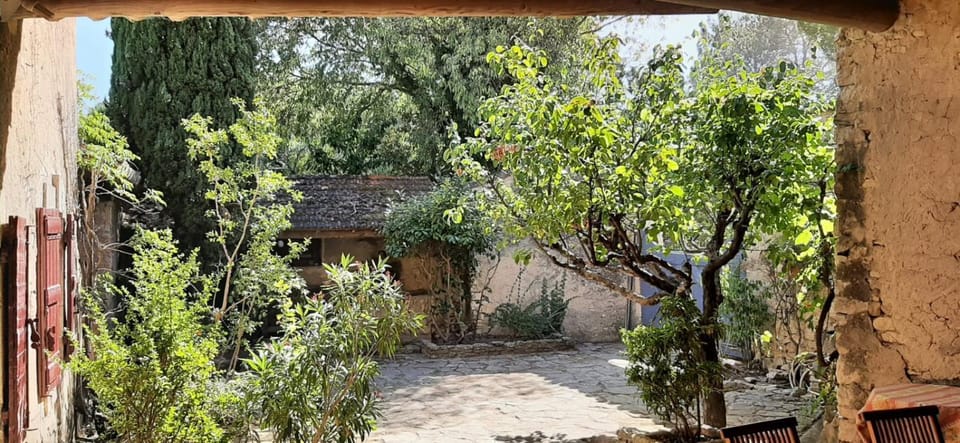 Maison de famille traditionnelle provençale House in Gordes