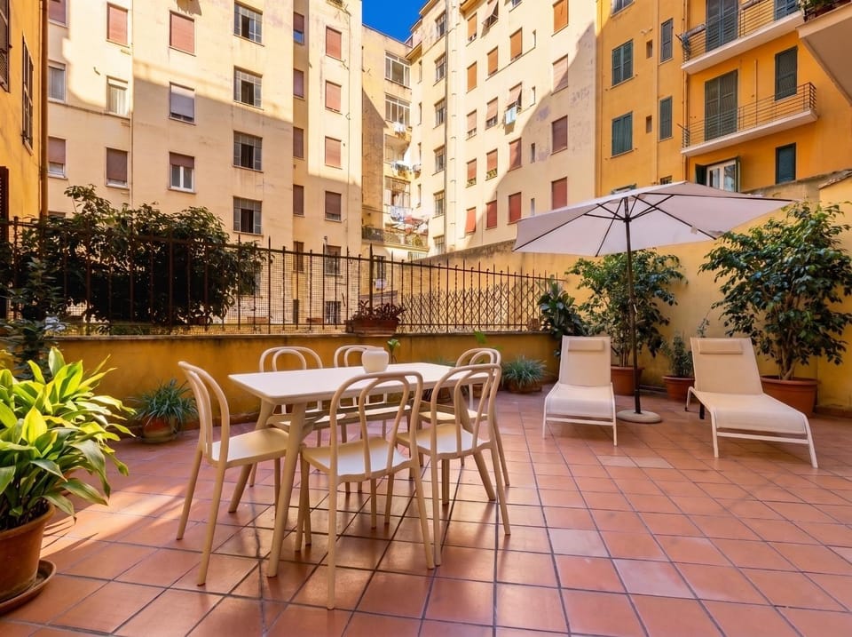 Incanto al Colosseo - Garden & Terrace Apartment in Rome