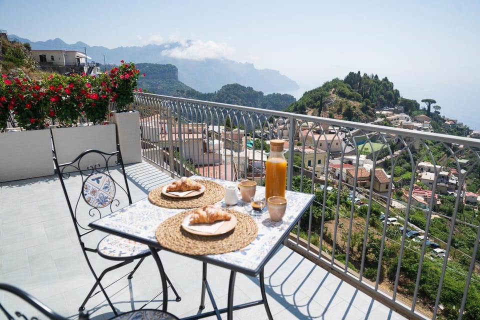 Balcony/Terrace, Dining area, Sea view