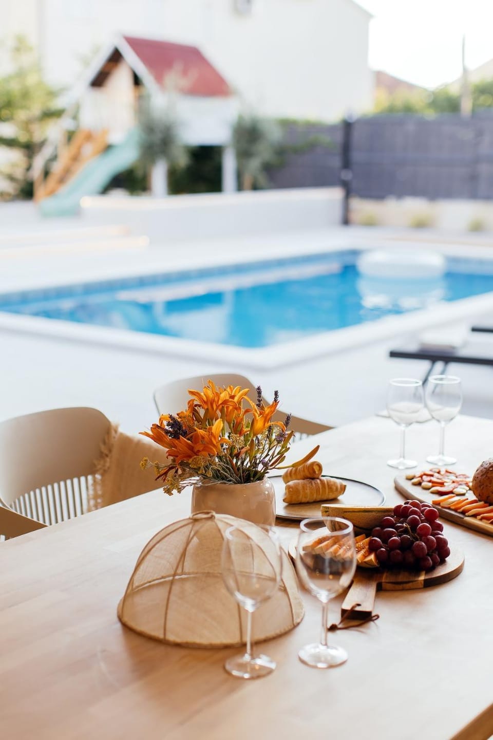 heated pool apartment KaLeGa Apartment in Split