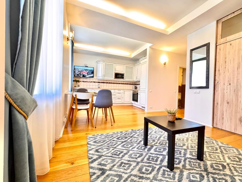 TV and multimedia, Kitchen or kitchenette, Dining area