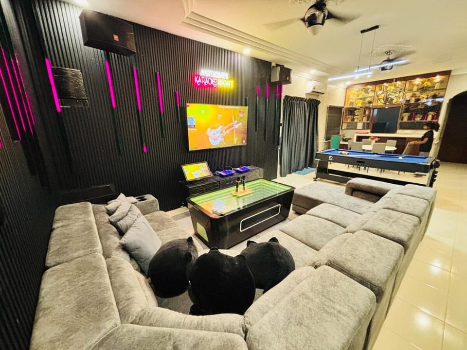 Kulai Neon Bliss Villa House in Johor