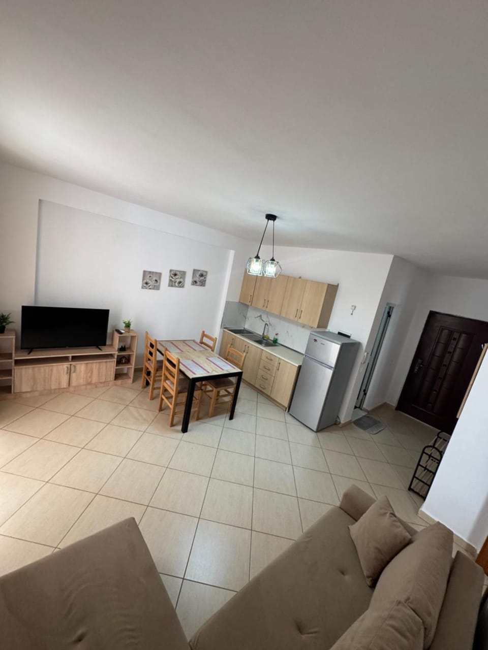 Matia Home-5 min Walk to Beach Durres Apartment in Tirana County, Albania