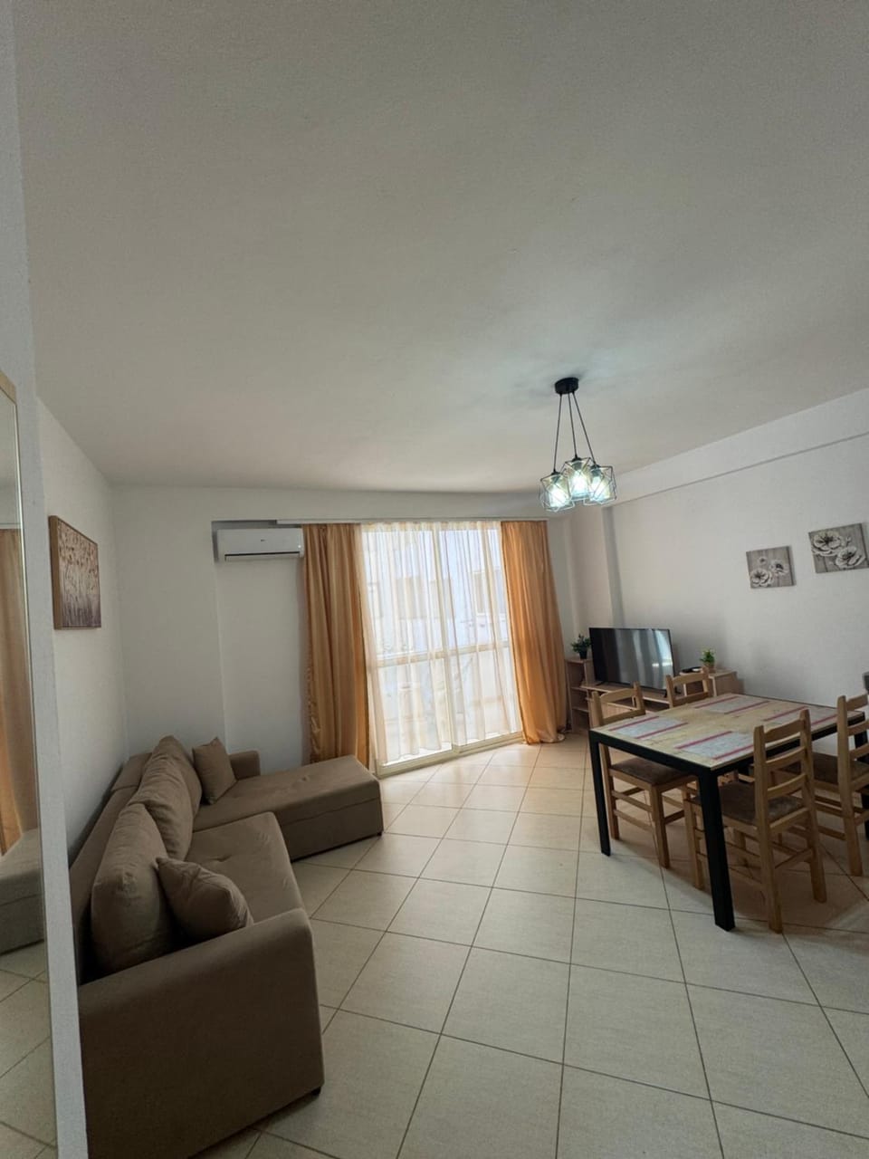 Matia Home-5 min Walk to Beach Durres Apartment in Tirana County, Albania
