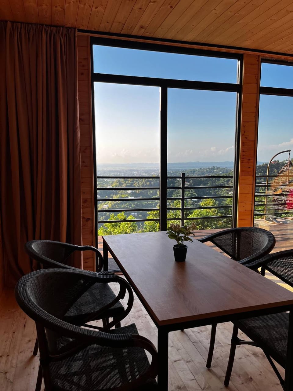 Day, Natural landscape, View (from property/room), Balcony/Terrace, Living room, Seating area, Dining area, Mountain view