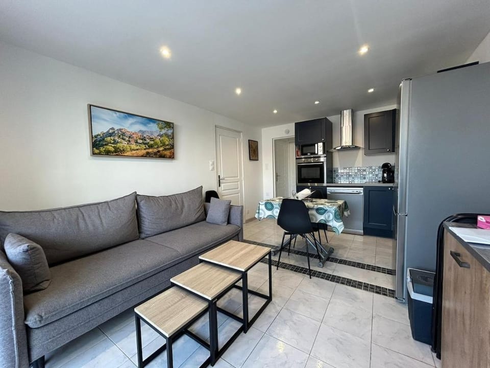 Le Montille - Appartement face au Port - Climatisation et Wifi Apartment in Port-la-Nouvelle