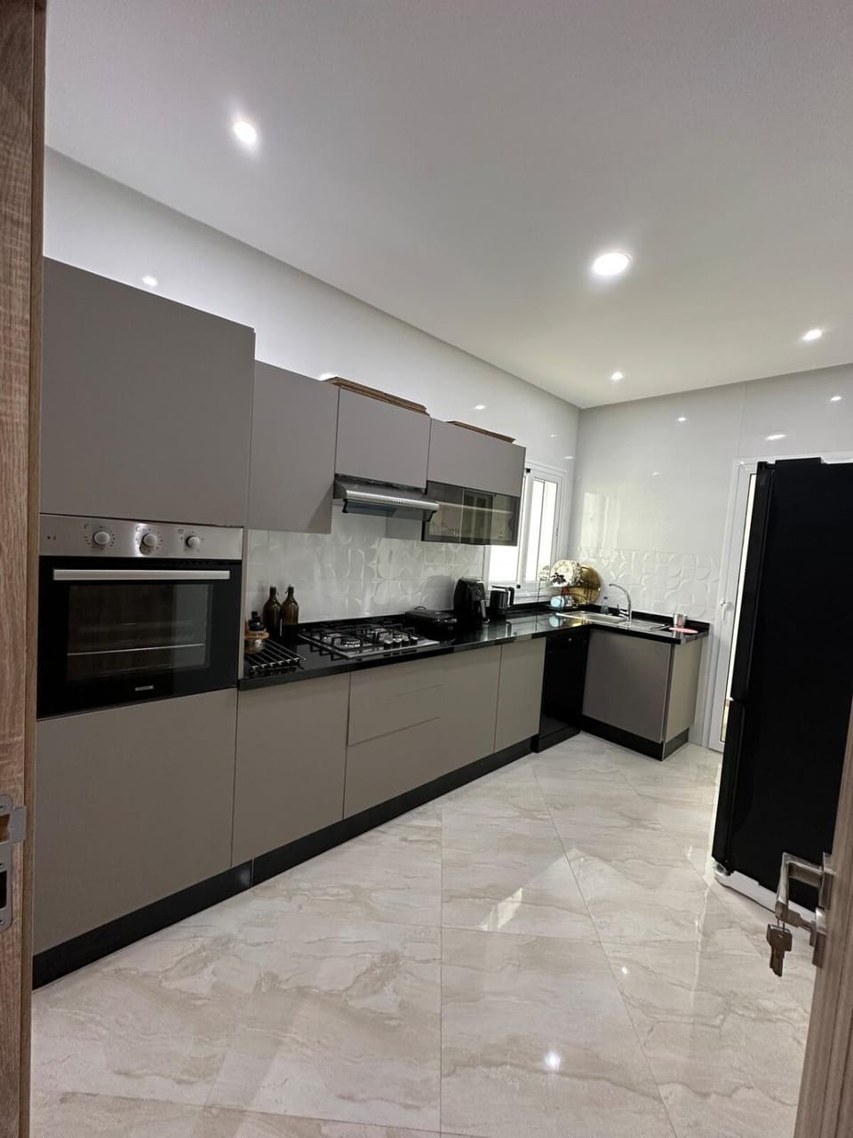Bright & Cozy Forest View Stay Apartment in Tangier