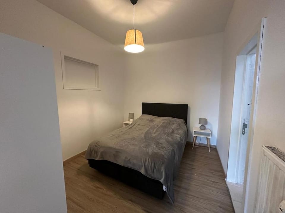 Midi Retreat Apartment in Saint-Gilles