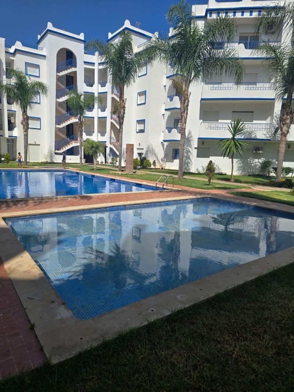 Garden, Hot Tub