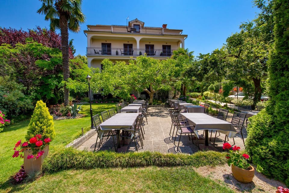 Property building, Garden