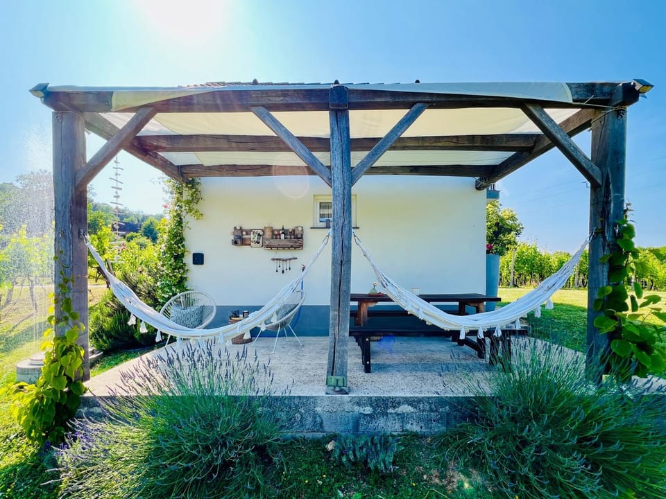 Property building, Balcony/Terrace
