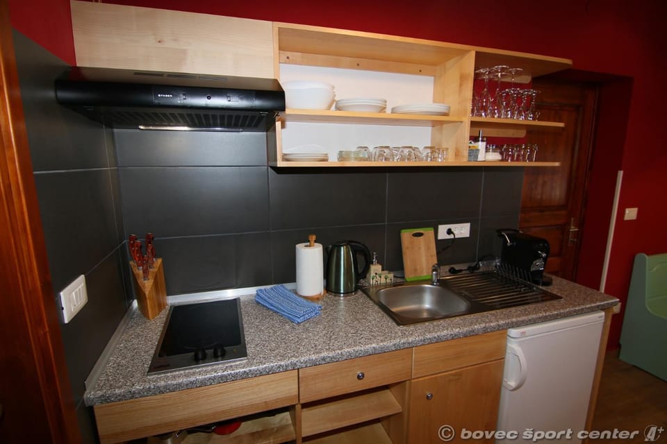 Coffee/tea facilities, Kitchen or kitchenette
