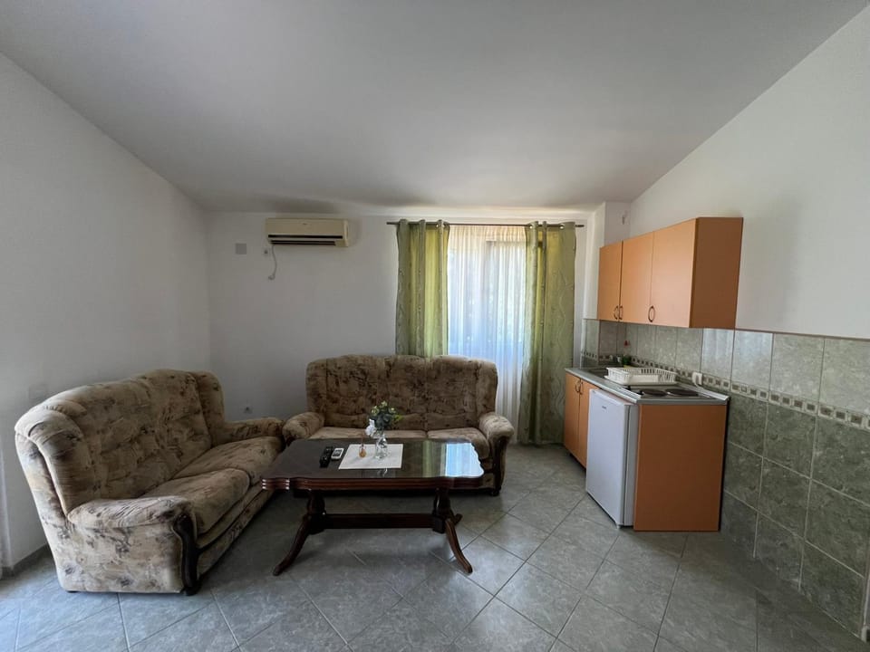 Apartmani Zlatičanin Bed and Breakfast in Montenegro