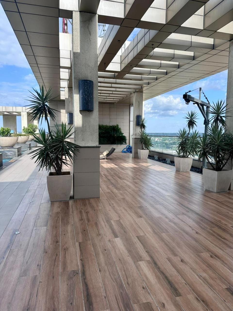 Zebra Luxe Loft Studio with patio Apartment in Gurugram