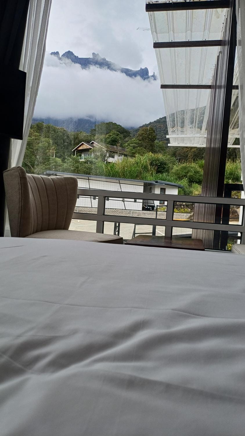 Sling & Stone Mountain Suites - Heritage House Hotel in Sabah