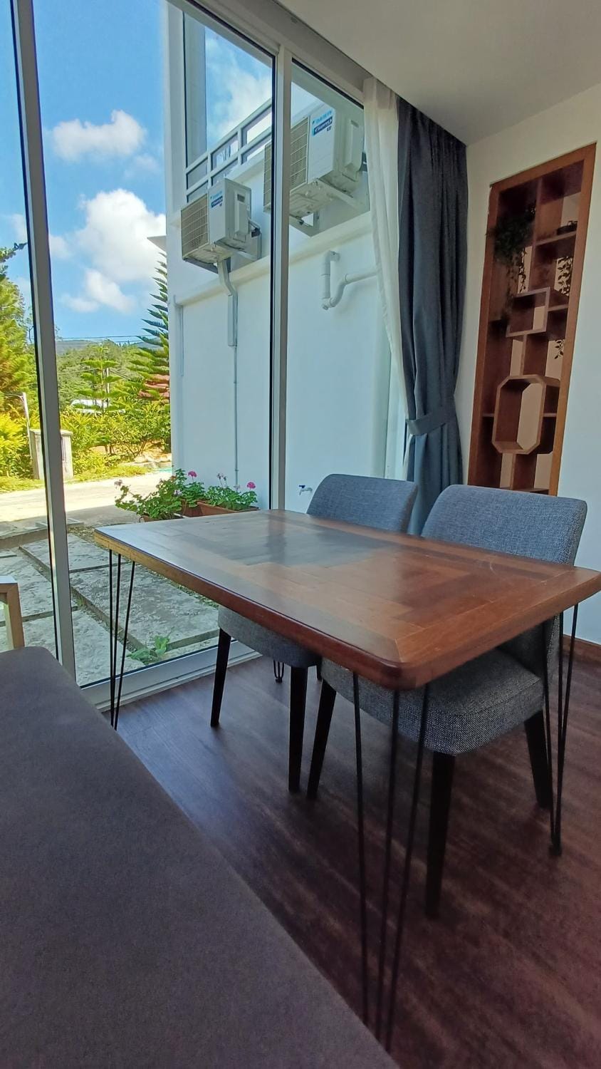 Sling & Stone Mountain Suites - Heritage House Hotel in Sabah