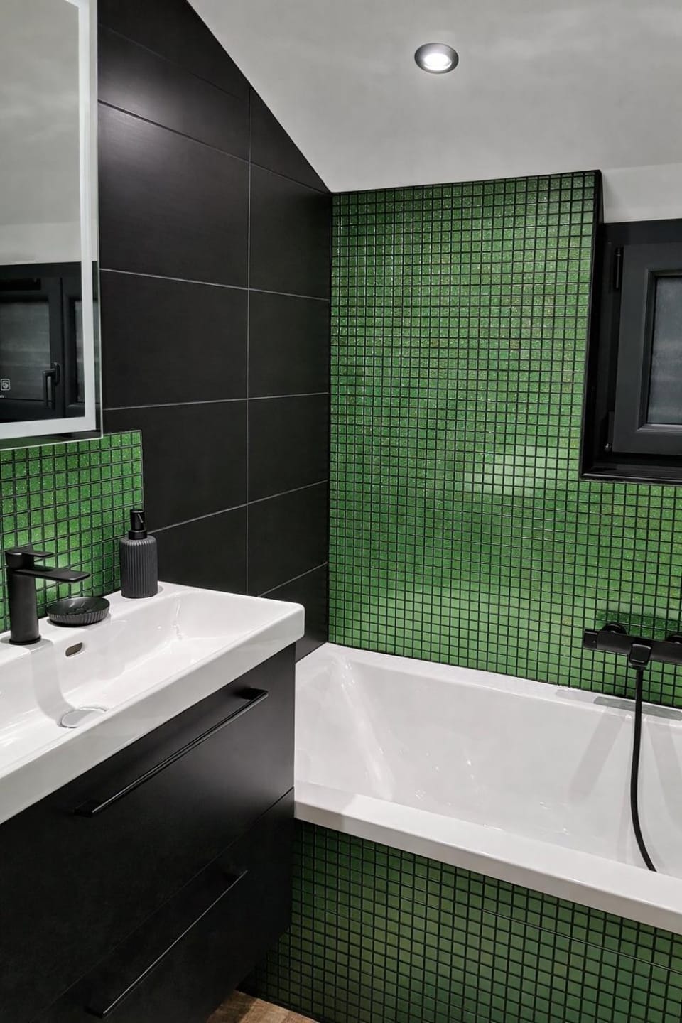 Bathroom, Bath