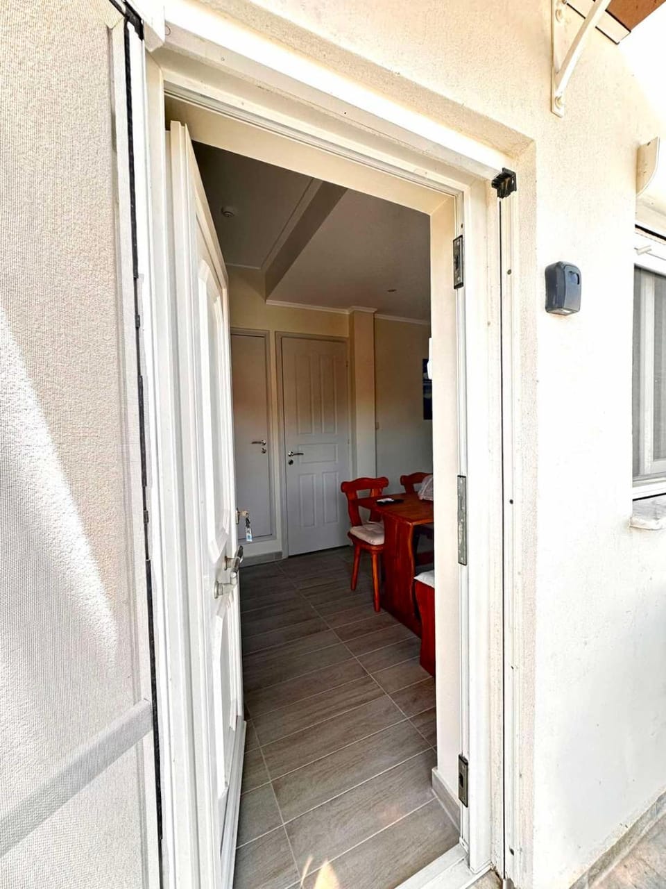 Facade/entrance