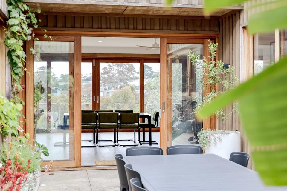 Valley to Sea Luxury Coast Getaway House in Torquay