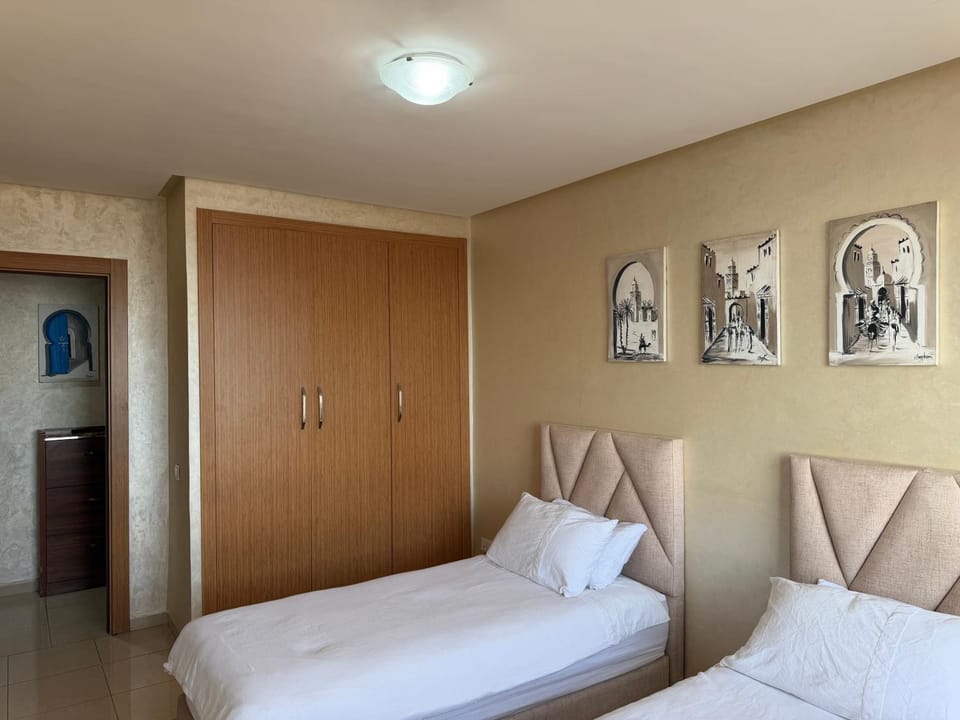 Appartement avec piscine pour famille et couple marie Apartment in Agadir