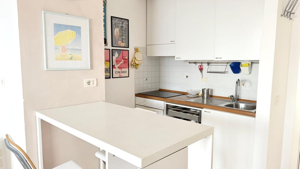 SE186 - Senigallia, bilocale con cortile e posto auto Apartment in Senigallia